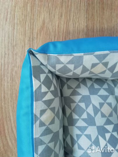 Лежанки для собак и кошек