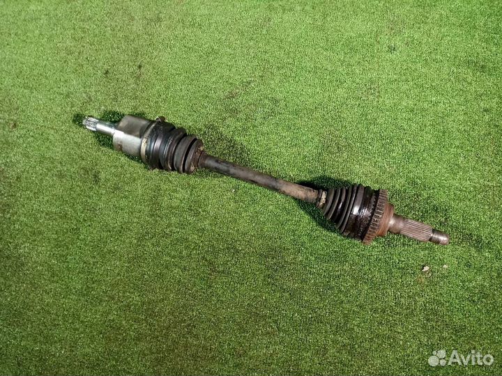 Полуось (привод) передний левый Kia Spectra седан
