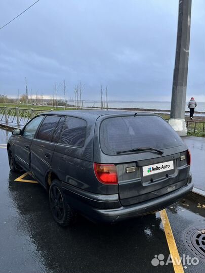 Toyota Caldina 2.0 AT, 1994, 610 000 км