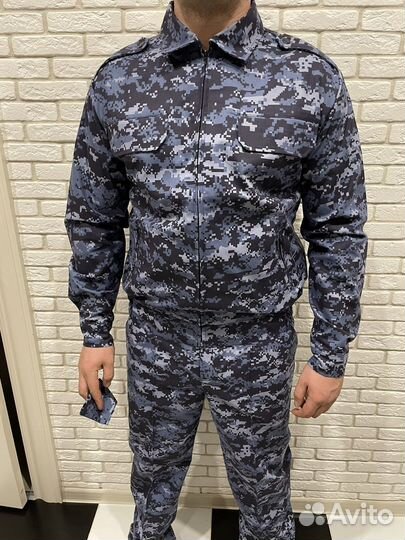 Офисная форма синяя точка