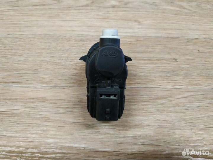 Корректор фары LADA Vesta, XRay