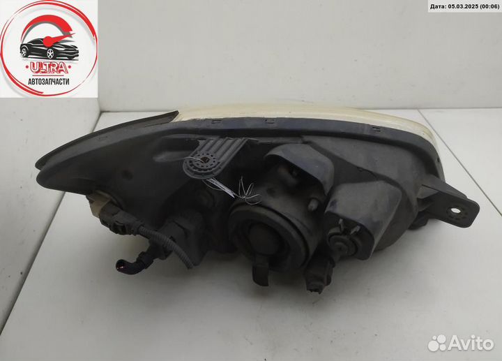 Фара левая б/у Hyundai Getz