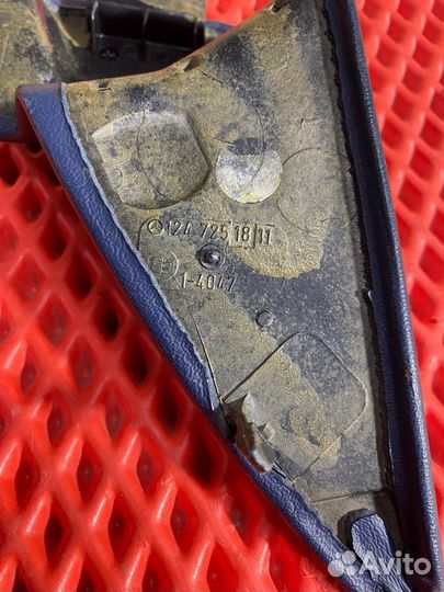 Накладка зеркала правая Mercedes-Benz w124