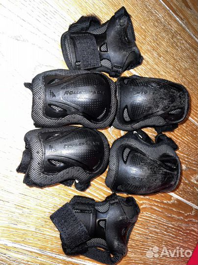 Роликовые коньки, шлем, защита Rollerblade