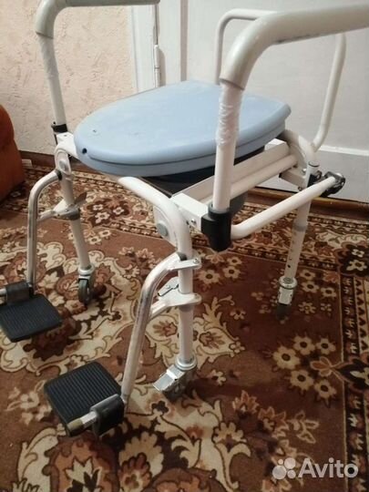 Кресло-туалет инвалидное