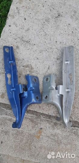 Петли капота volvo XC60