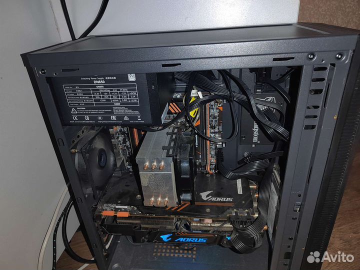 Материнская плата с процессором и памятью