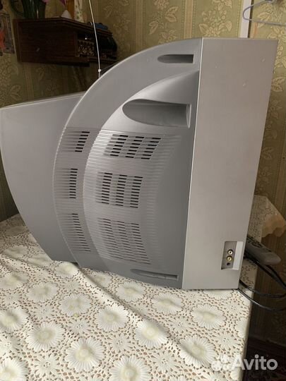 Телевизор samsung