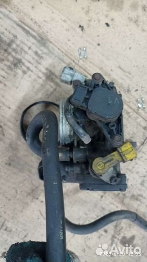 Дроссельная заслонка Peugeot 406 1997г. LFZ