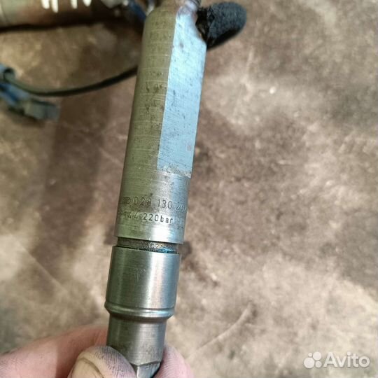 Топливная форсунка Volkswagen Golf 4 1.9 TDI