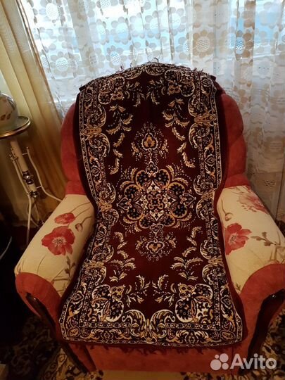 Покрывала и накидки на диван, кресла и кровать