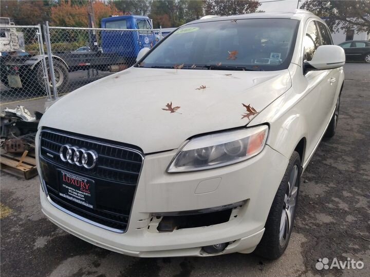 Разбор на запчасти Audi Q7