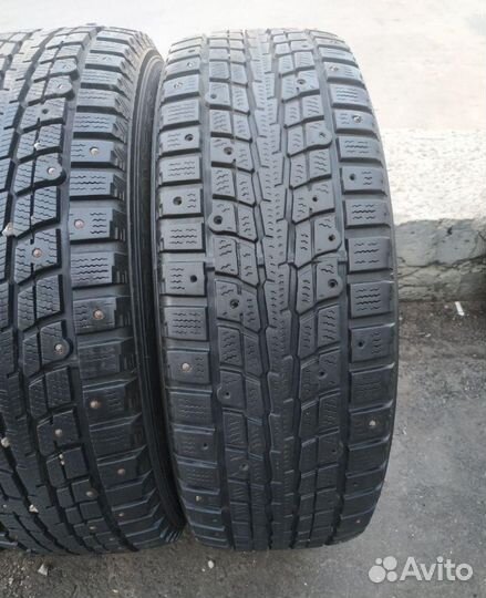 Dunlop SP Winter Ice 01 215/60 R17 116Z