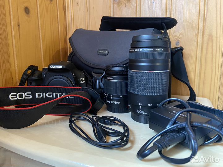 Фотоаппарат Canon eos 600D с двумя объективами