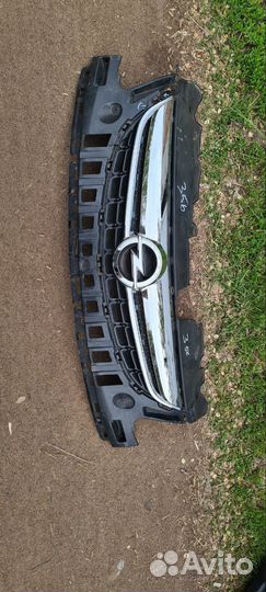 Молдинг решётки радиатора Опель Корса Д