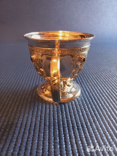 Шикарная серебряная чашка, кружка с камнями 925 пр