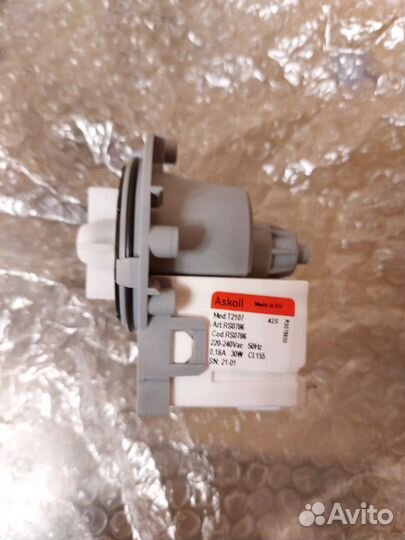 Помпа на 3 винтах, универсальная, нового образца