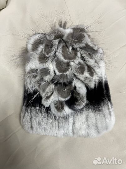 Женская шапка