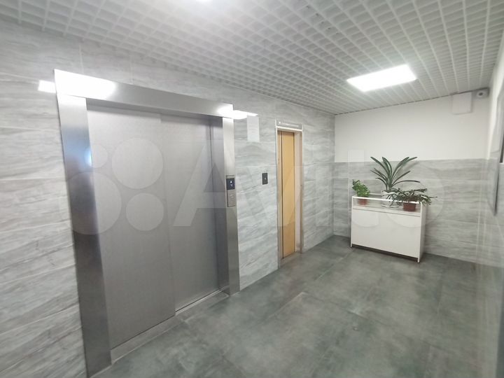 3-к. квартира, 95 м², 8/16 эт.