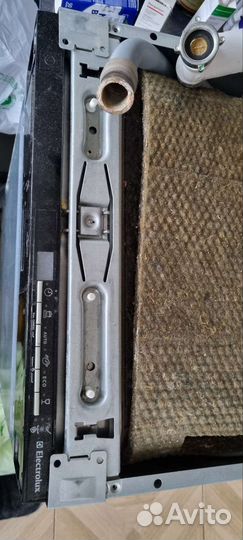 Встраиваемая посудомоечная машина Electrolux