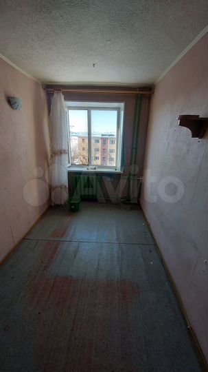 Комната 10 м² в 5-к., 3/4 эт.