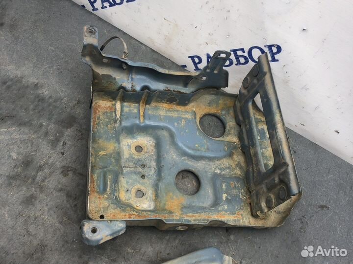 Площадка акб авео т200