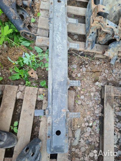 Усилитель бампера задний Kia Cerato 1 2006