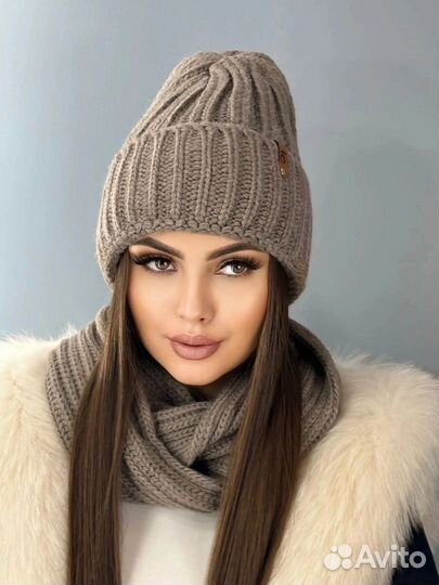 Комплект зимняя шапка и снуд