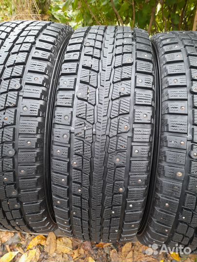 Dunlop SP Winter Ice 01 225/65 R17 102T