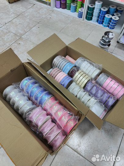 Печать на ленте лента с логотипом