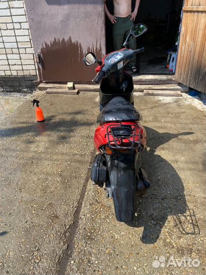 Suzuki lets2