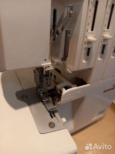 Оверлок Bernina 870D