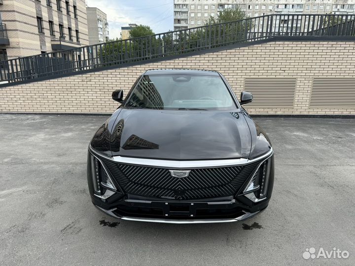 Cadillac Lyriq AT, 2023, 120 км