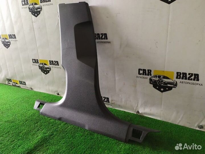 Обшивка центральной стойки левая Audi A4