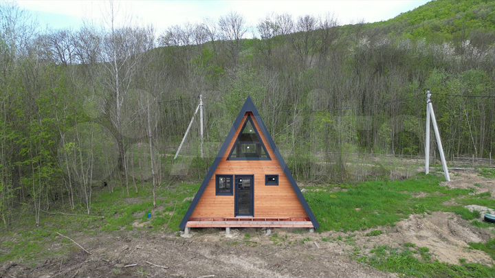 Дом 65 м² на участке 5 сот.