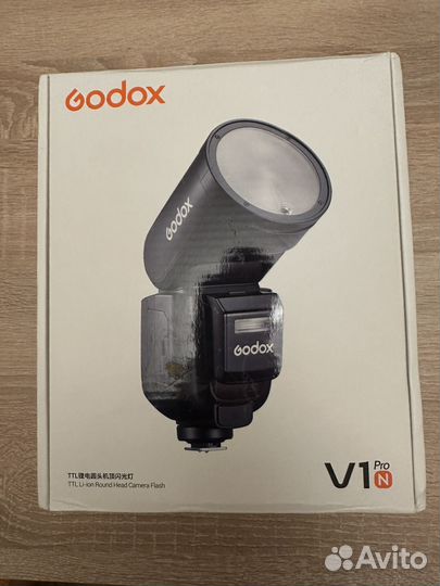 Godox v1 pro N