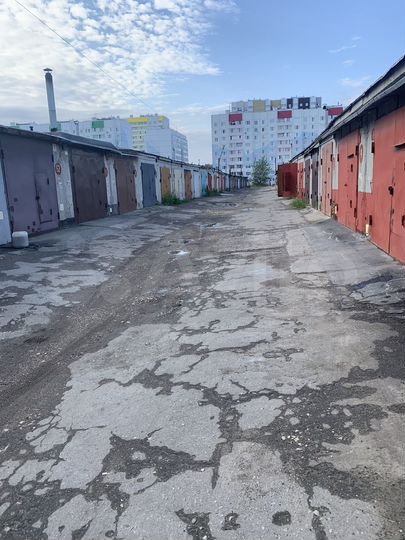 Гараж, > 30 м²