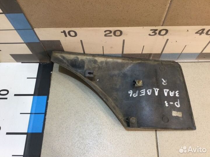 Накладка двери багажника Mitsubishi Pajero 3 V6