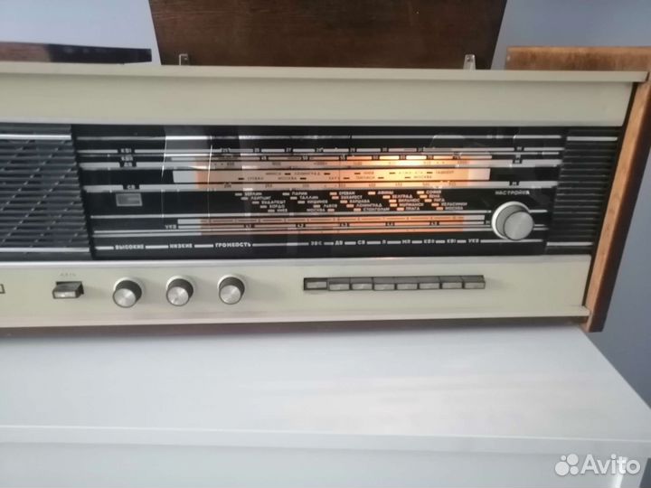 Радиола кантата 204