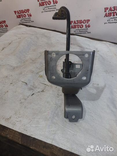 Педаль тормоза МКПП Hyundai Solaris 2012