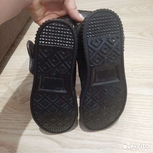 Ботинки для девочки