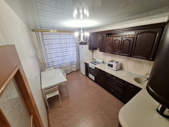 1-к. квартира, 38 м², 1/10 эт.