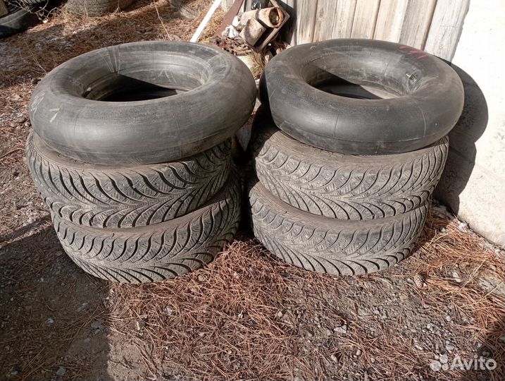 Sava Eskimo Stud 185/65 R14