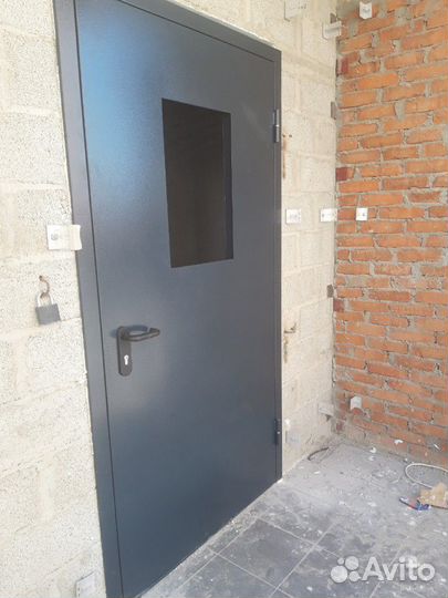Двери, люки, противопожарные, технические, замок а