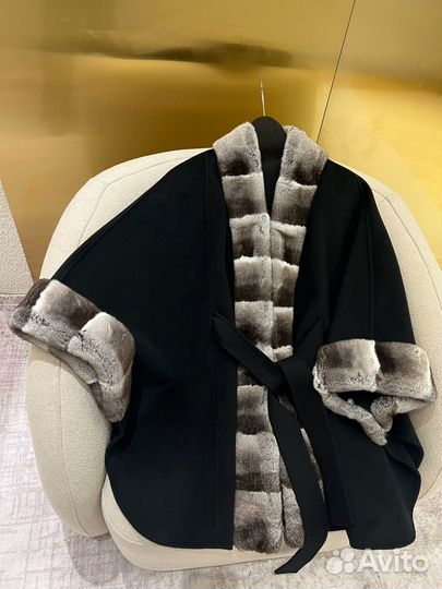 Loro piana пальто с мехом