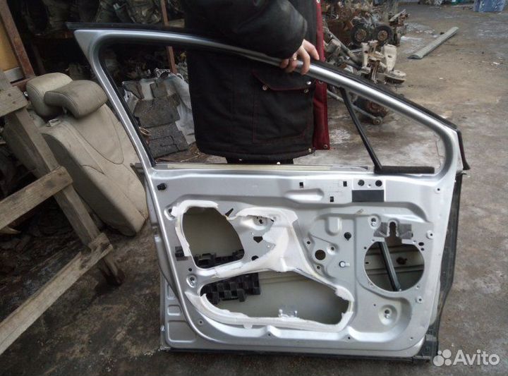 Дверь передняя левая Citroen C4 хэтчбек EP6 2010