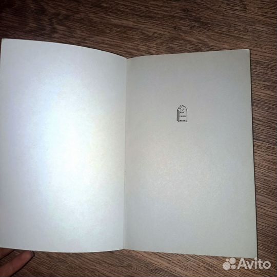 Тетрадь в клеточку книга