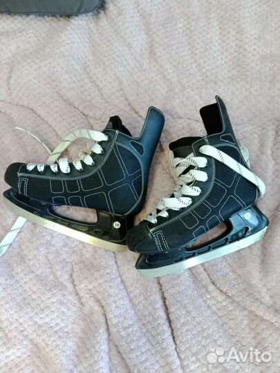 Коньки хоккейные