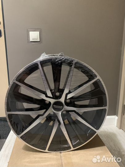 Диски на Toyota Camry R18