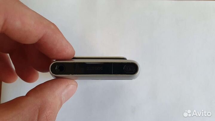 Телефон Nokia N8